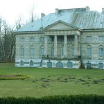 Pałac w Młochowie czeka na renowację